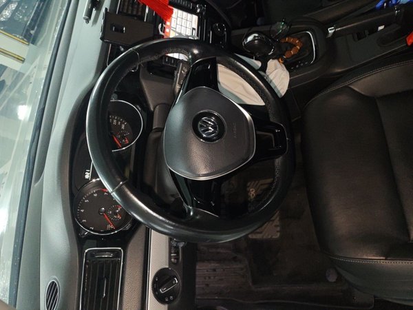 Volkswagen Sagitar 2015, 72700 км, за 6057 USD - фото 11