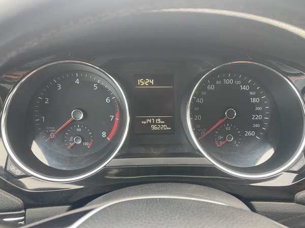 Volkswagen Sagitar 2015, 96200 км, за 8024 USD - фото 9