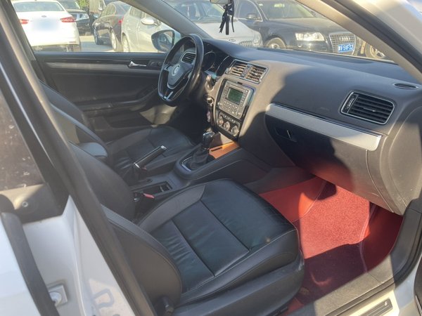 Volkswagen Sagitar 2015, 96200 км, за 8024 USD - фото 14