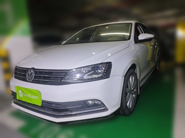 Volkswagen Sagitar · 2015 год