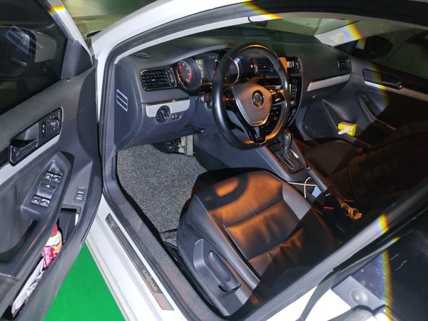 Volkswagen Sagitar 2015, 99300 км, за 6195 USD - фото 18