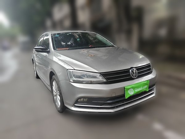 Volkswagen Sagitar 2015, 93400 км, за 4035 USD
