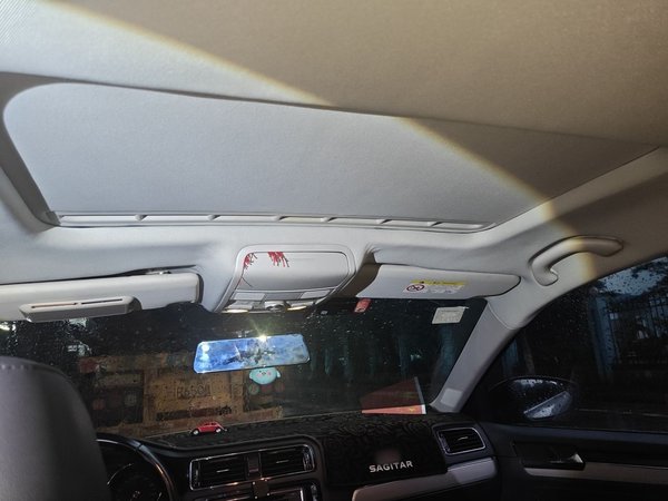Volkswagen Sagitar 2015, 93400 км, за 4035 USD - фото 19