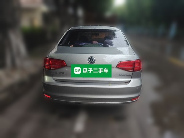 Volkswagen Sagitar 2015, 93400 км, за 4035 USD