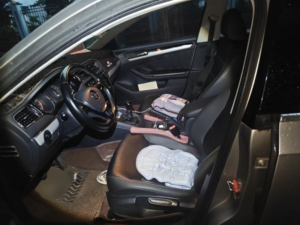 Volkswagen Sagitar 2015, 93400 км, за 4035 USD - фото 16