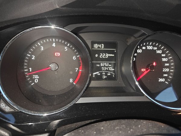 Volkswagen Sagitar 2015, 93400 км, за 4035 USD - фото 13