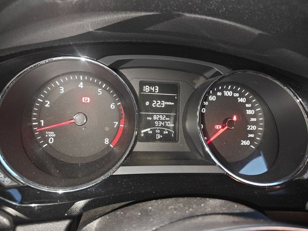 Volkswagen Sagitar 2015, 93400 км, за 4035 USD - фото 12