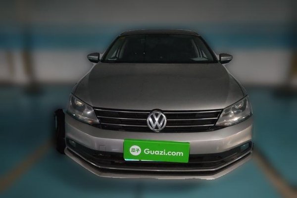 Volkswagen Sagitar 2015, 105000 км, за 5011 USD