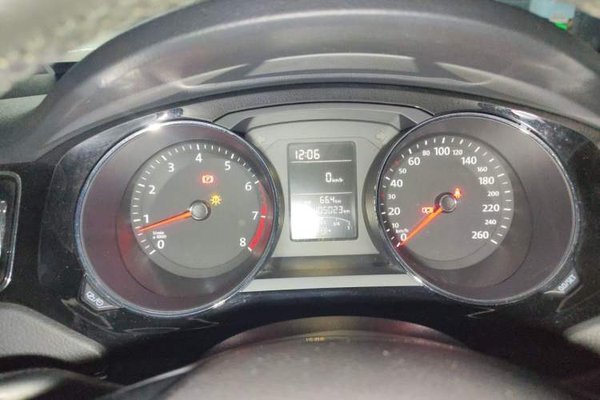 Volkswagen Sagitar 2015, 105000 км, за 5011 USD - фото 12