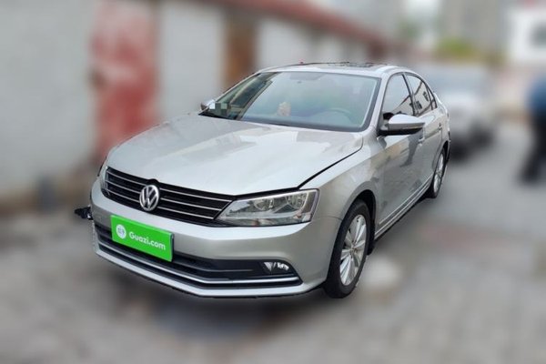 Volkswagen Sagitar · 2015 год