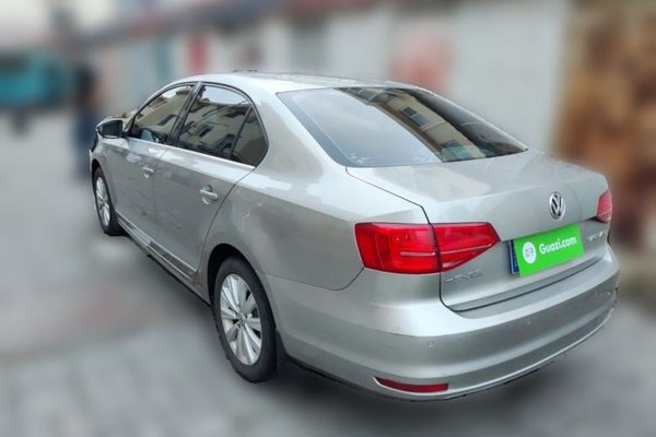 Volkswagen Sagitar 2015, 72900 км, за 4914 USD