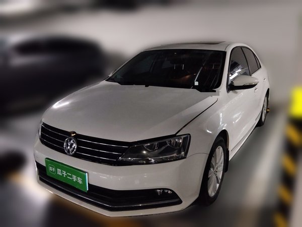 Volkswagen Sagitar · 2015 год