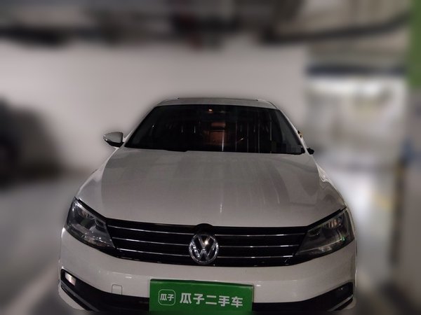Volkswagen Sagitar 2015, 107899 км, за 5645 USD