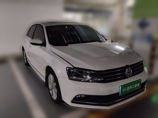 Volkswagen Sagitar 2015, 107899 км, за 5645 USD