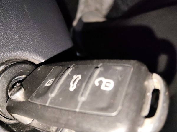 Volkswagen Sagitar 2015, 107899 км, за 5645 USD - фото 9