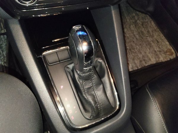 Volkswagen Sagitar 2015, 107899 км, за 5645 USD - фото 15