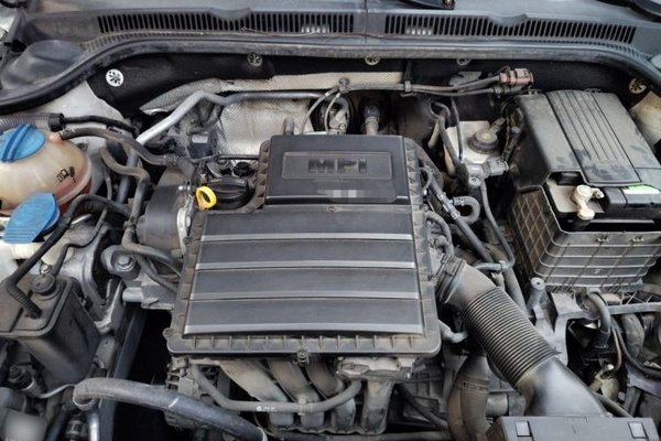 Volkswagen Sagitar 2015, 122300 км, за 4913 USD - фото 21