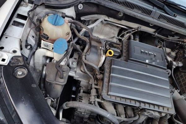 Volkswagen Sagitar 2015, 122300 км, за 4913 USD - фото 23