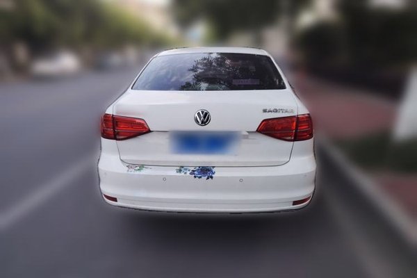 Volkswagen Sagitar 2015, 122300 км, за 4913 USD