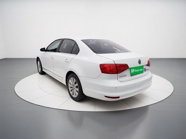 Volkswagen Sagitar 2015, 156000 км, за 6599 USD