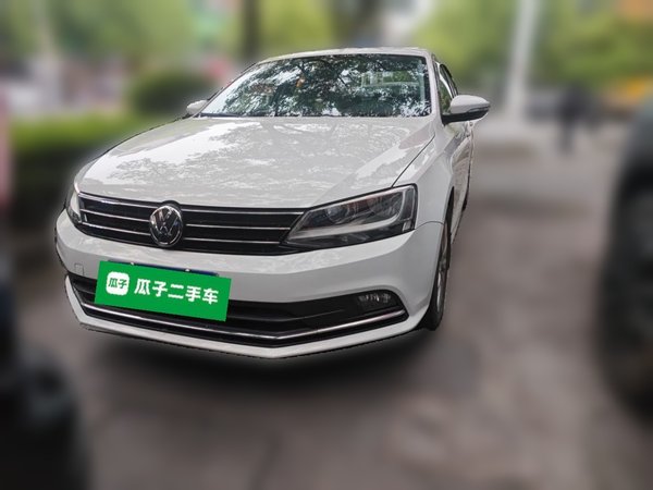 Volkswagen Sagitar 2015, 158700 км, за 4971 USD