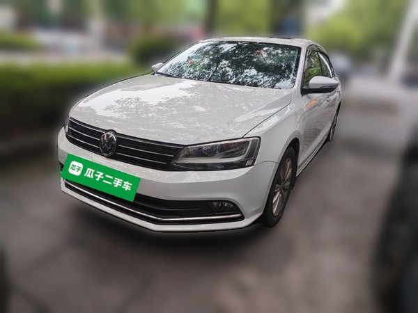 Volkswagen Sagitar · 2015 год