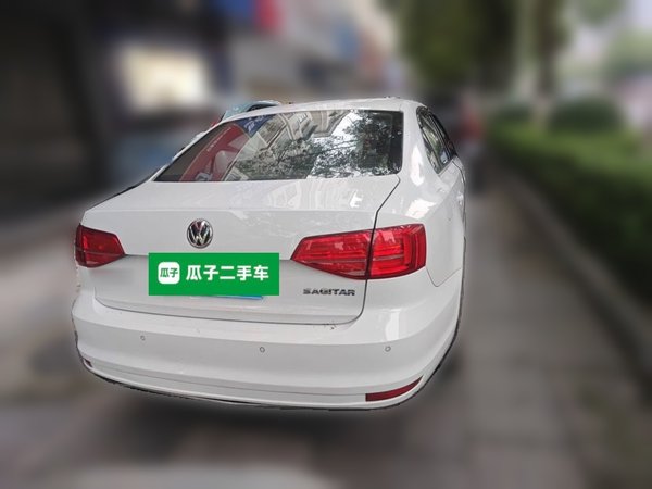 Volkswagen Sagitar 2015, 158700 км, за 4971 USD