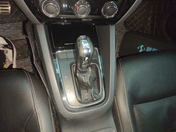 Volkswagen Sagitar 2015, 158700 км, за 4971 USD - фото 15