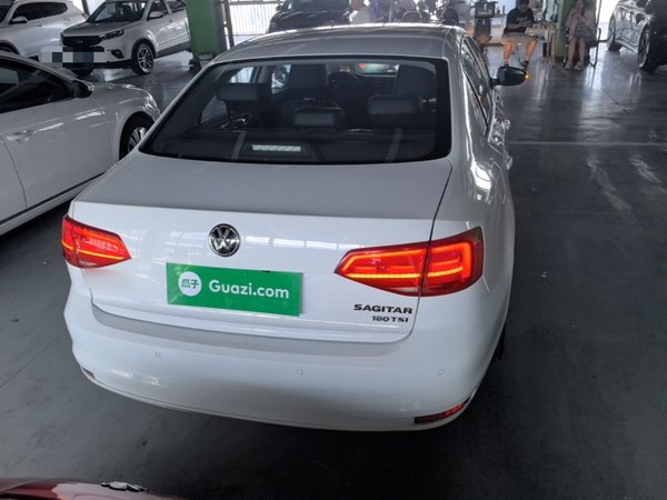 Volkswagen Sagitar 2017, 127500 км, за 7492 USD