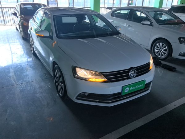 Volkswagen Sagitar 2017, 127500 км, за 7492 USD