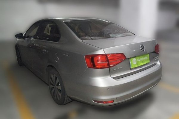 Volkswagen Sagitar 2017, 114800 км, за 7805 USD