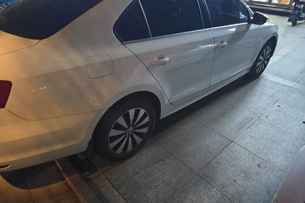 Volkswagen Sagitar 2017, 162200 км, за 7684 USD