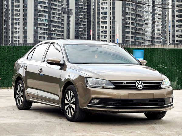 Volkswagen Sagitar 2017, 134600 км, за 7736 USD