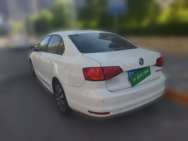 Volkswagen Sagitar 2017, 105100 км, за 7759 USD