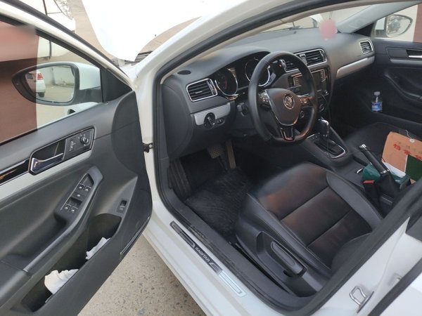 Volkswagen Sagitar 2017, 158100 км, за 6361 USD - фото 17