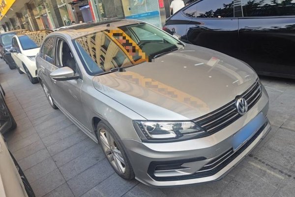 Volkswagen Sagitar 2018, 62900 км, за 8849 USD