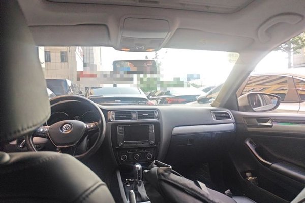 Volkswagen Sagitar 2018, 62900 км, за 8849 USD - фото 21