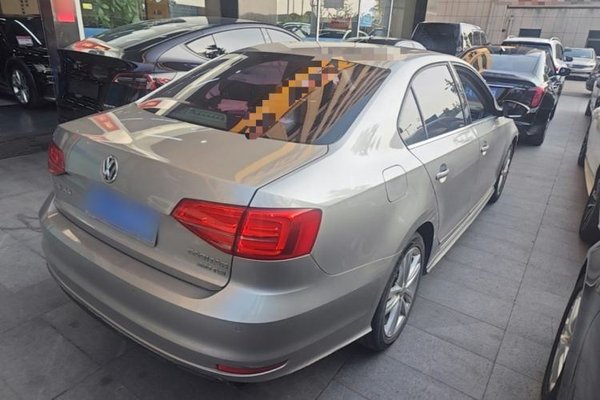 Volkswagen Sagitar 2018, 62900 км, за 8849 USD - фото 6