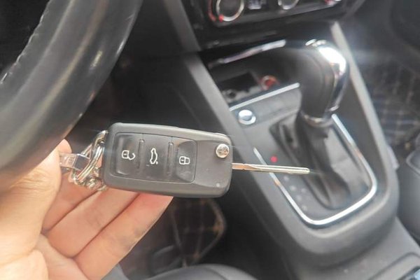 Volkswagen Sagitar 2018, 62900 км, за 8849 USD - фото 23