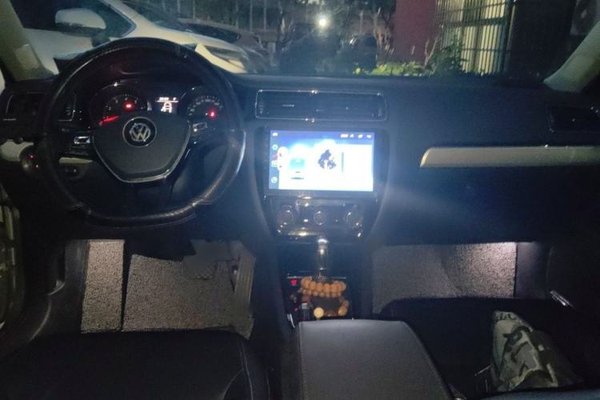 Volkswagen Sagitar 2018, 65700 км, за 7824 USD - фото 9