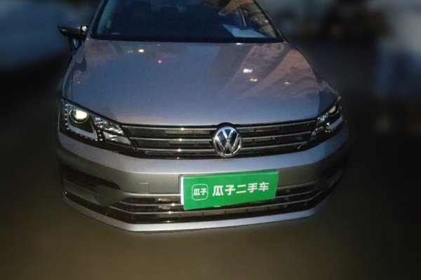 Volkswagen Sagitar 2018, 65700 км, за 7824 USD