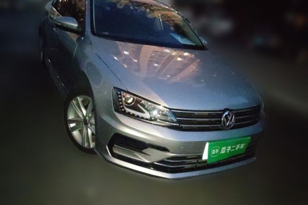 Volkswagen Sagitar 2018, 65700 км, за 7824 USD