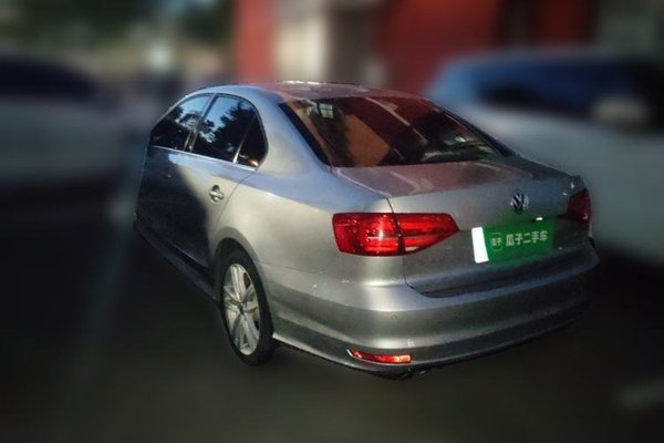Volkswagen Sagitar 2018, 65700 км, за 7824 USD