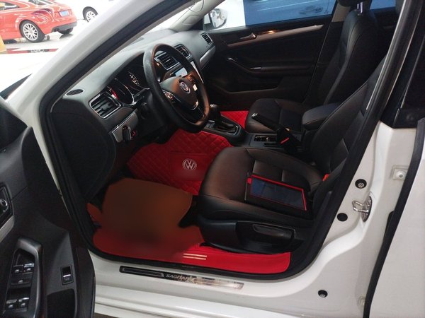 Volkswagen Sagitar 2018, 82600 км, за 8658 USD - фото 16