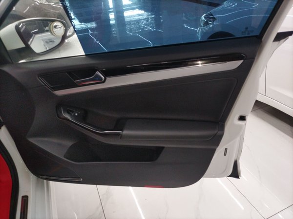 Volkswagen Sagitar 2018, 82600 км, за 8658 USD - фото 23