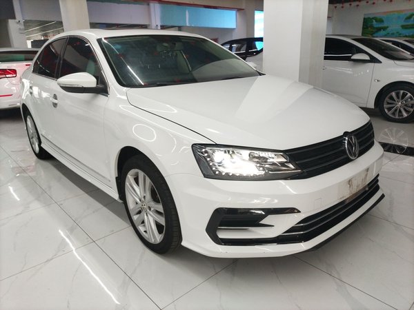 Volkswagen Sagitar 2018, 82600 км, за 8658 USD