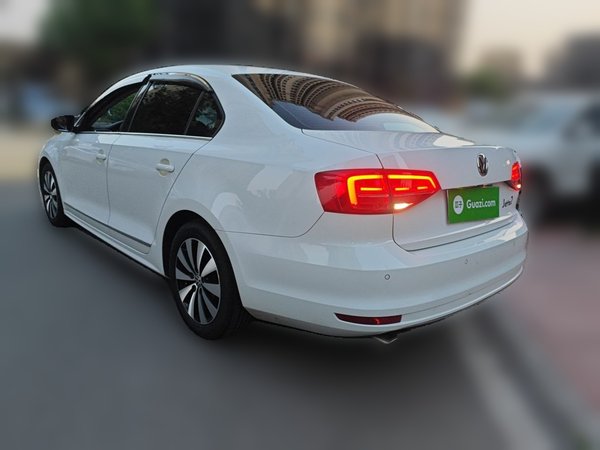 Volkswagen Sagitar 2018, 99100 км, за 7659 USD