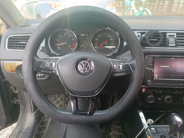 Volkswagen Sagitar 2018, 127200 км, за 7584 USD - фото 11