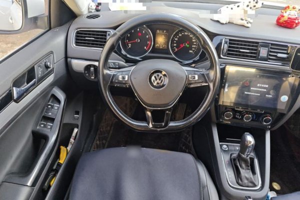 Volkswagen Sagitar 2018, 95200 км, за 10411 USD - фото 7