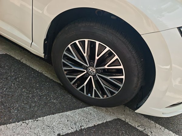 Volkswagen Sagitar 2019, 61500 км, за 9781 USD